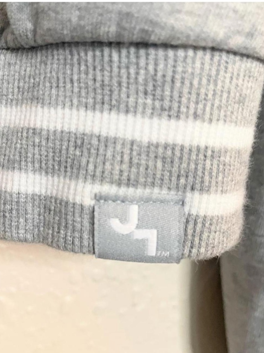 JoyLab Women’s‎ Gray Half-Zip Sweater, Pull Over, Cropped Size L - Picture 3 of 7